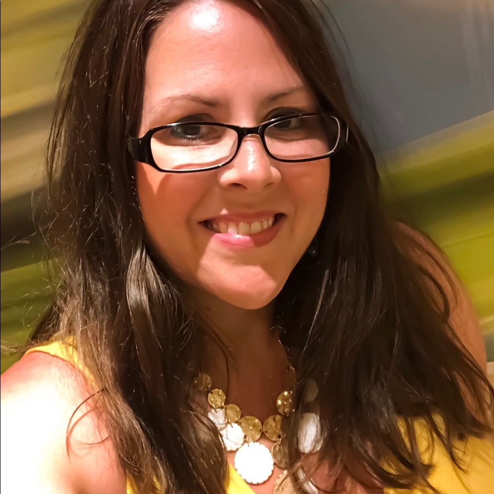 Meet your Posher, Stacie